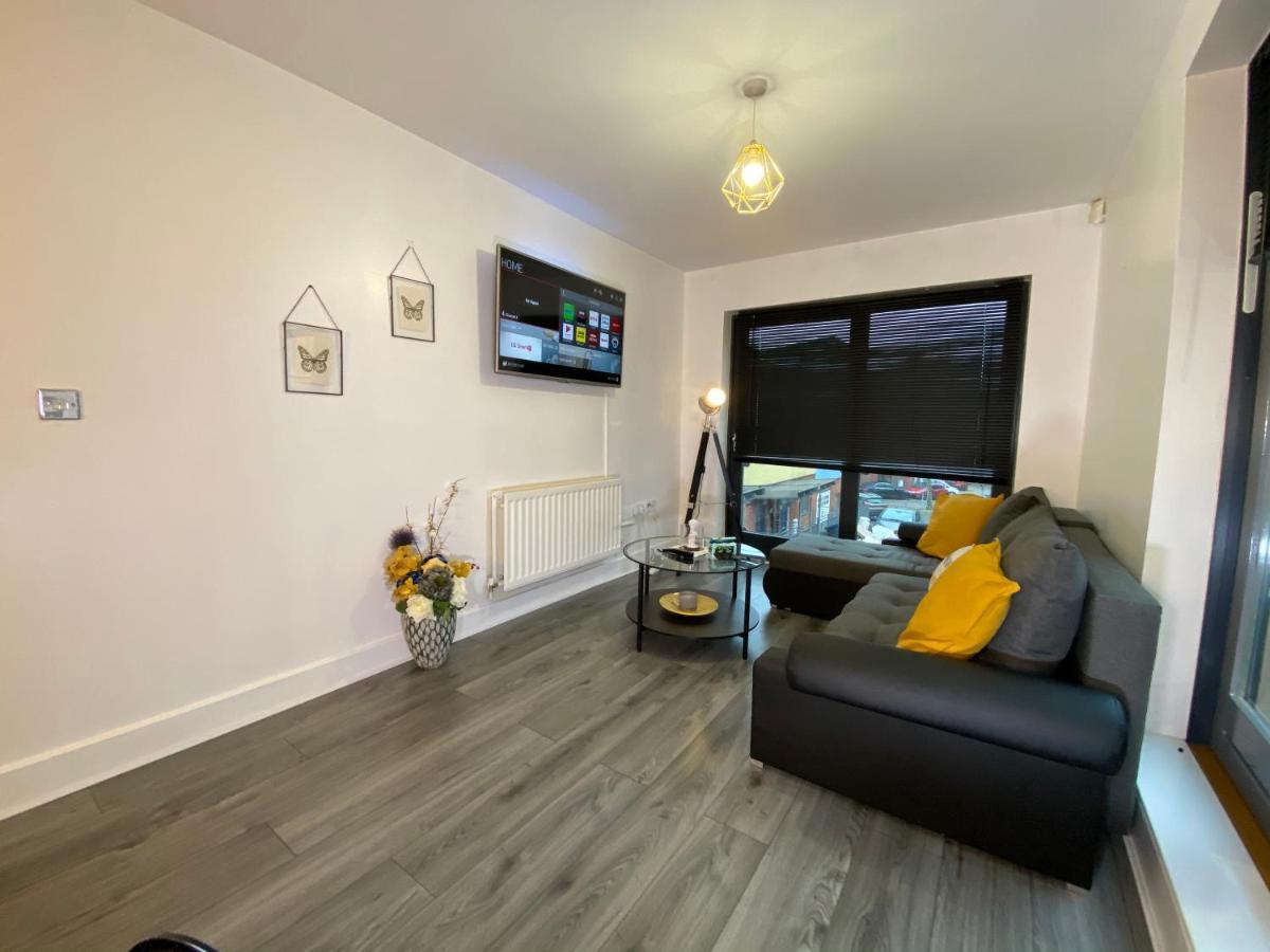 Luxe Place - Netflix & Workspace For 6 Birmingam Exterior foto